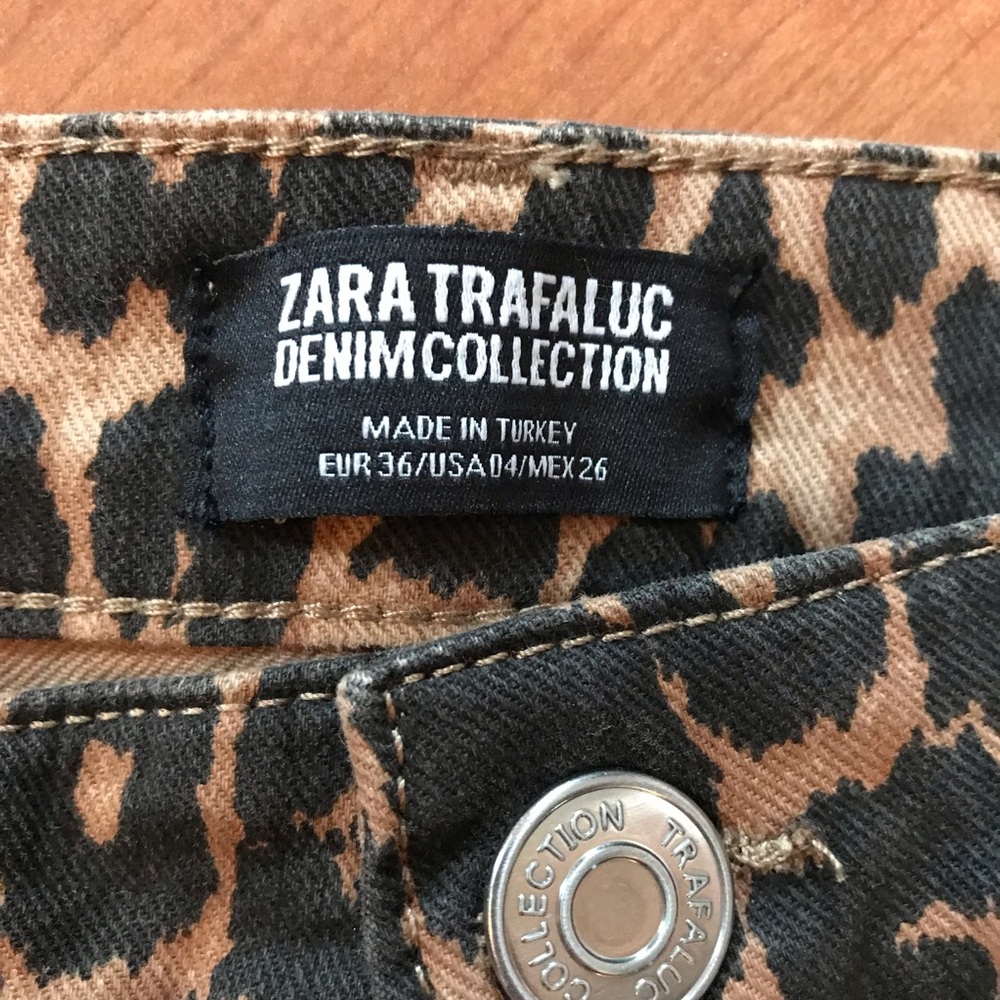 NWT. ZARA Leopard Print Jeans. - Picture 5 of 8